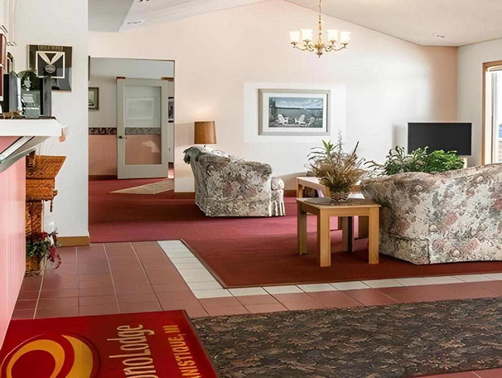 Econo Lodge Lakeshore Manistique Esterno foto